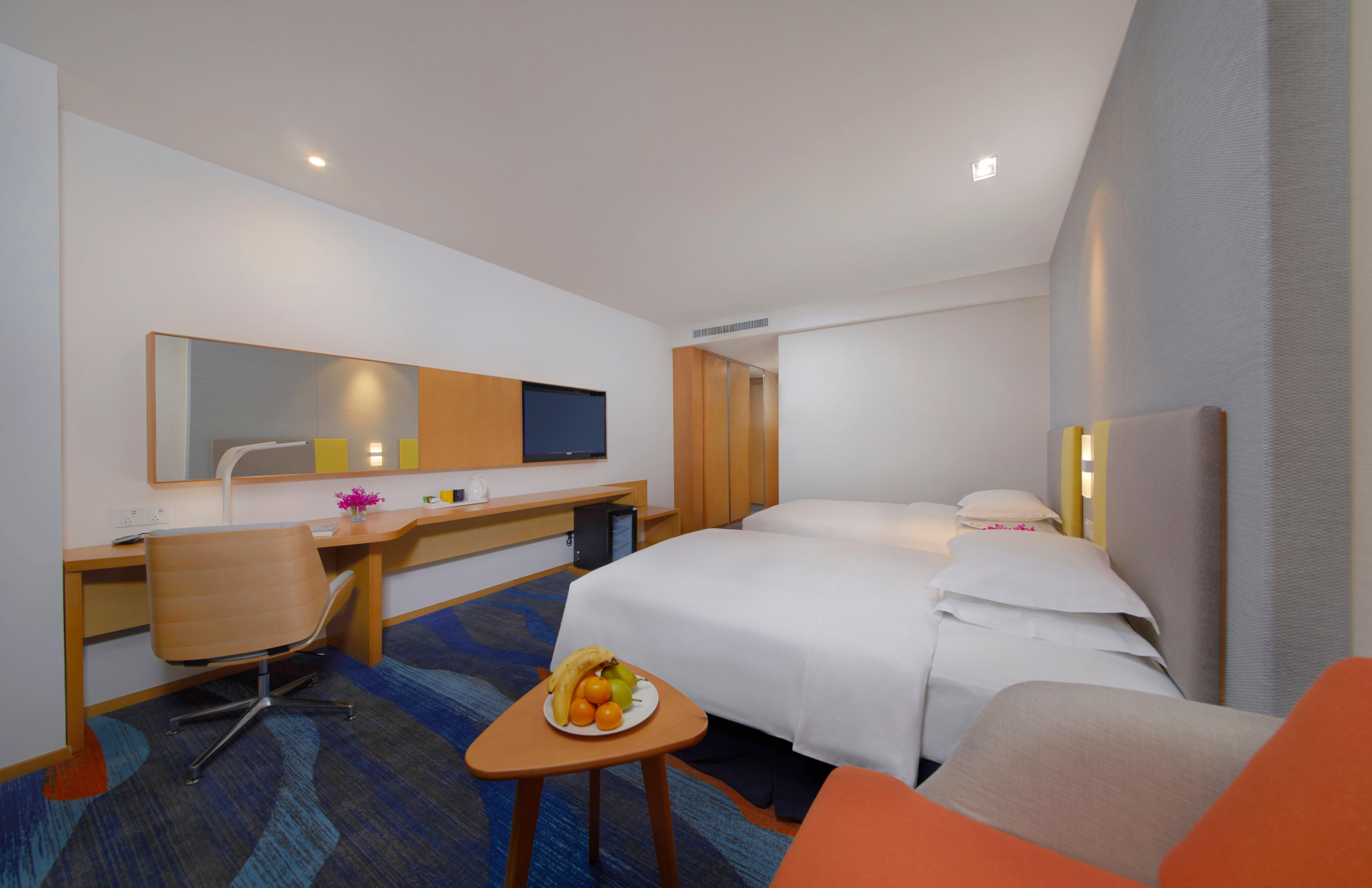 Holiday Inn Express Zhengzhou Zhengdong By Ihg Exterior photo