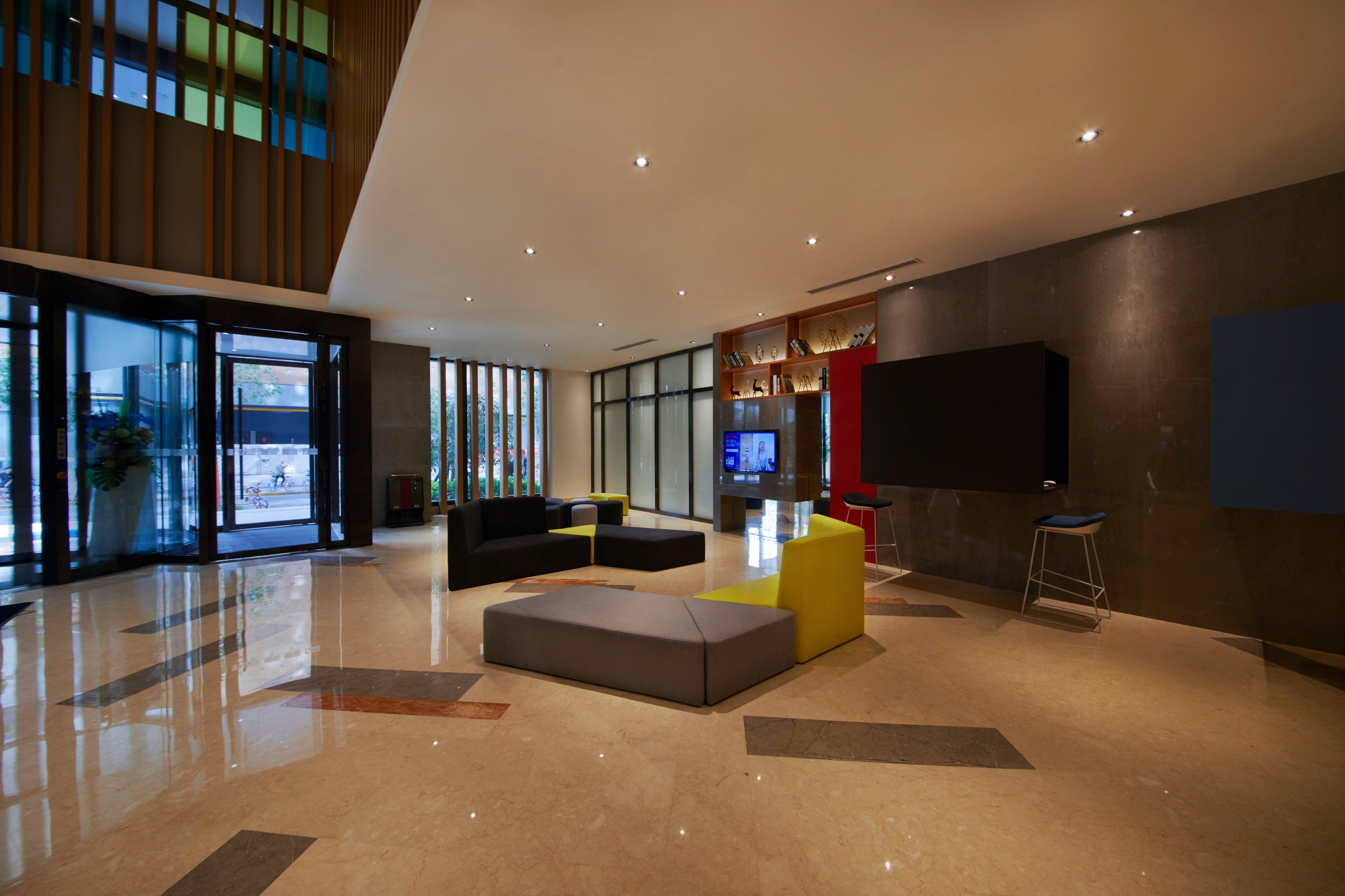 Holiday Inn Express Zhengzhou Zhengdong By Ihg Exterior photo