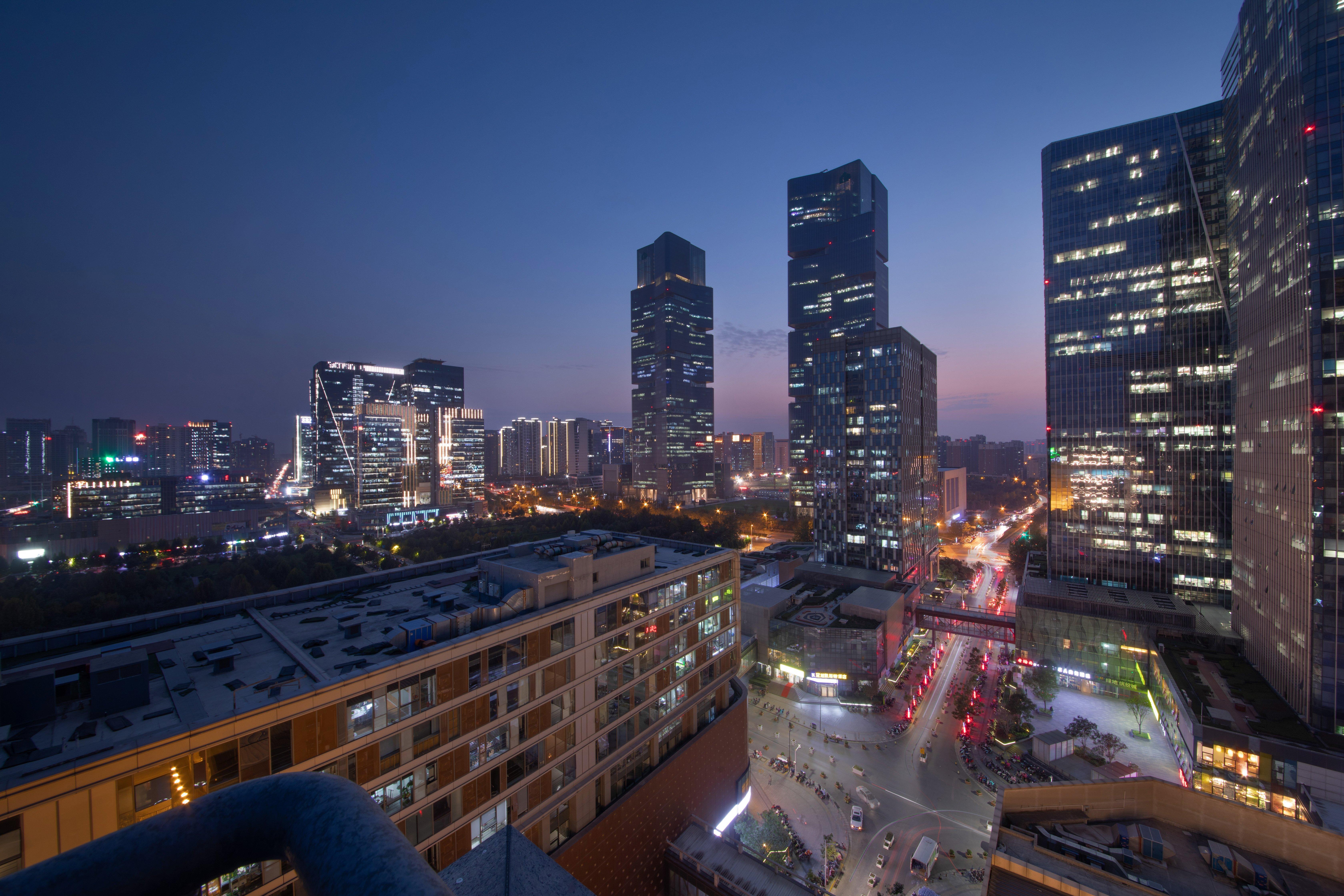 Holiday Inn Express Zhengzhou Zhengdong By Ihg Exterior photo