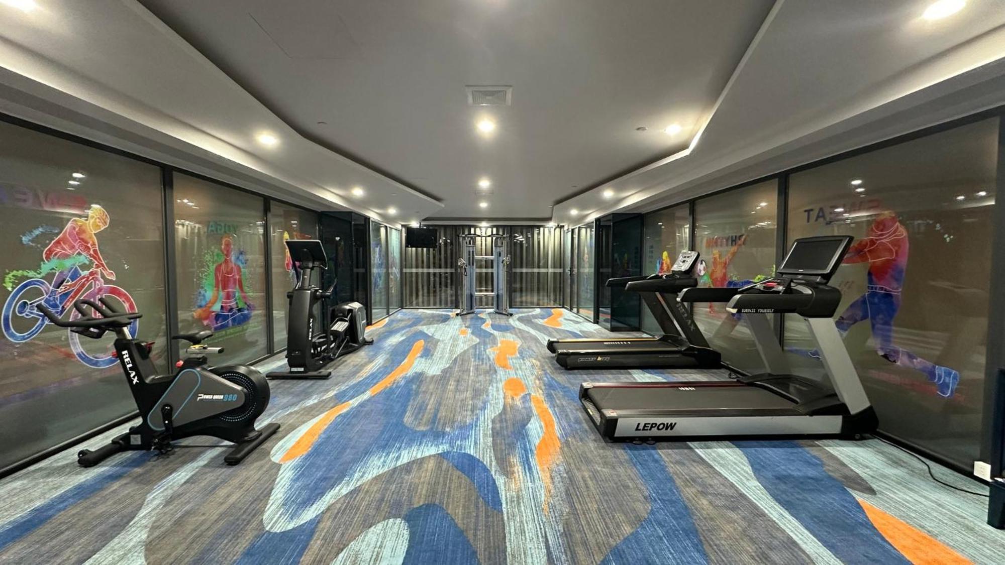 Holiday Inn Express Zhengzhou Zhengdong By Ihg Exterior photo